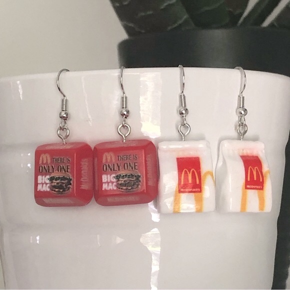 New Burger Package Dangling Handmade Earrings Big Mac McDonalds Fun Party Gift - Picture 5 of 6